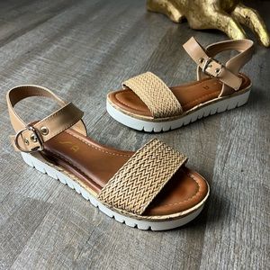 Unisa Women’s Sandals Size 8.5 MAKE YOUR OFFER